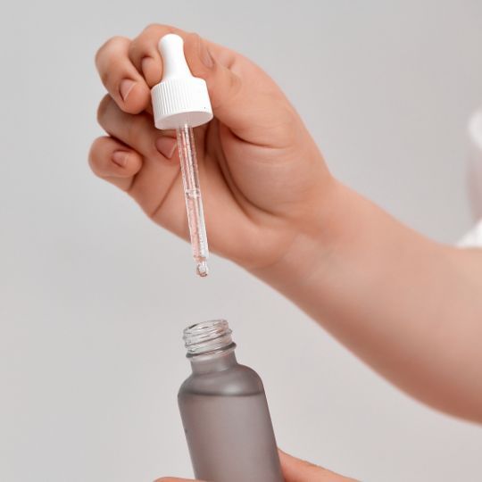 Aceite de bebé para la piel, cabello y uñas