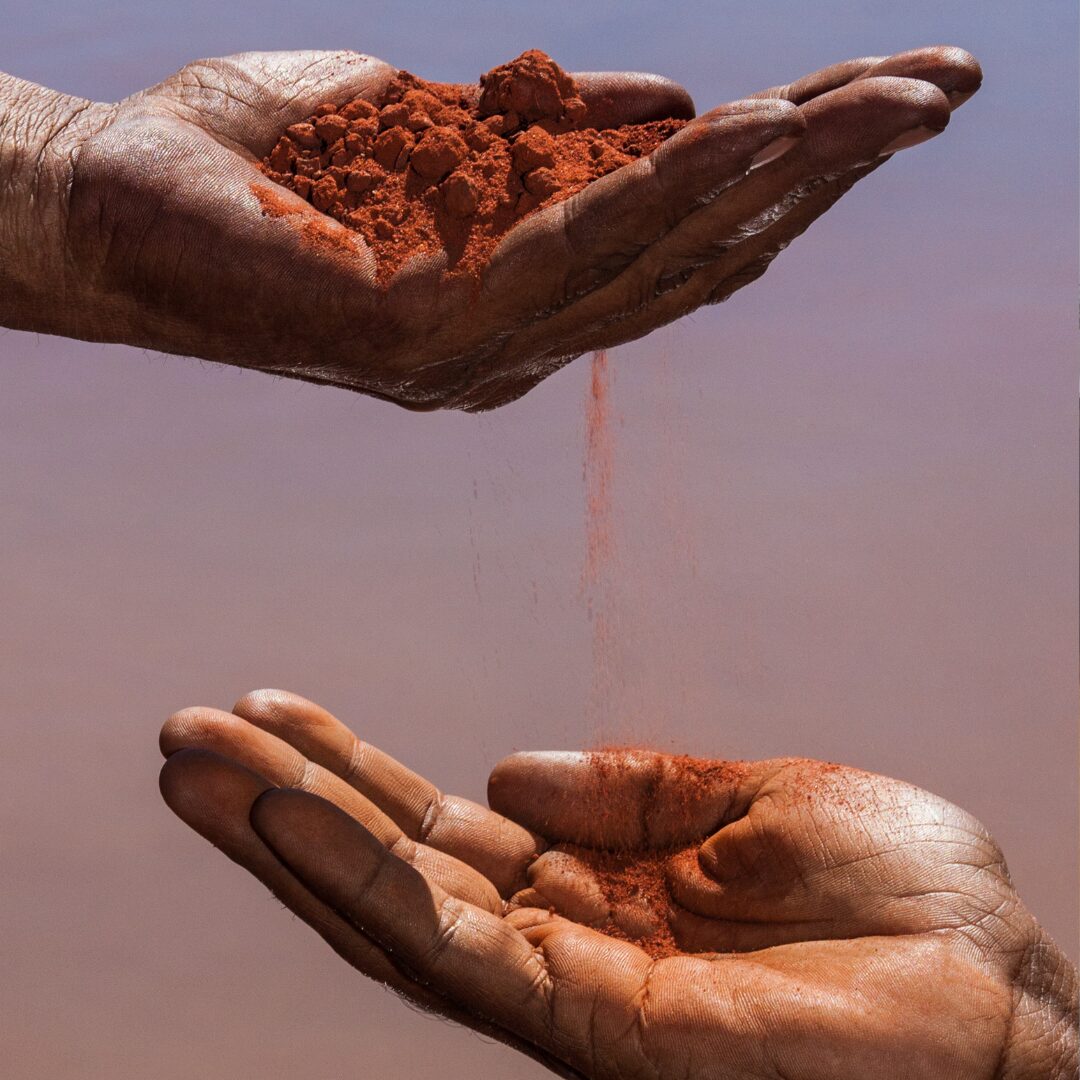 Cosmética natural inspirada en rituales ancestrales poco documentados