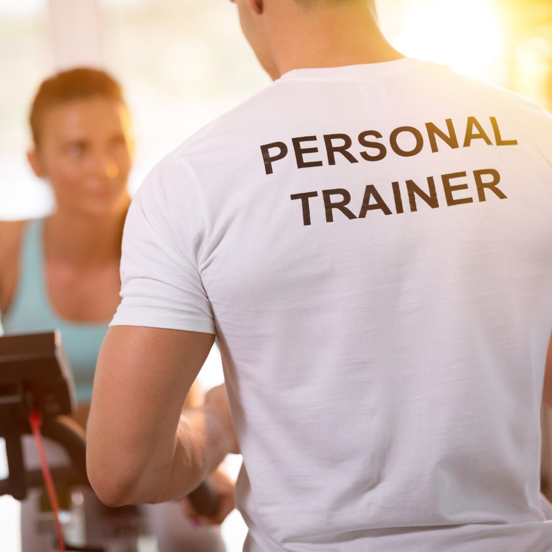 Entrenador personal: beneficios reales de entrenar con un profesional